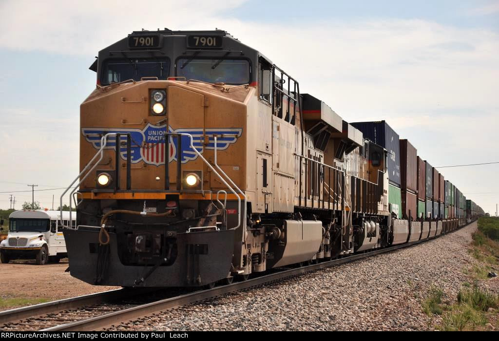 Intermodal rolls west